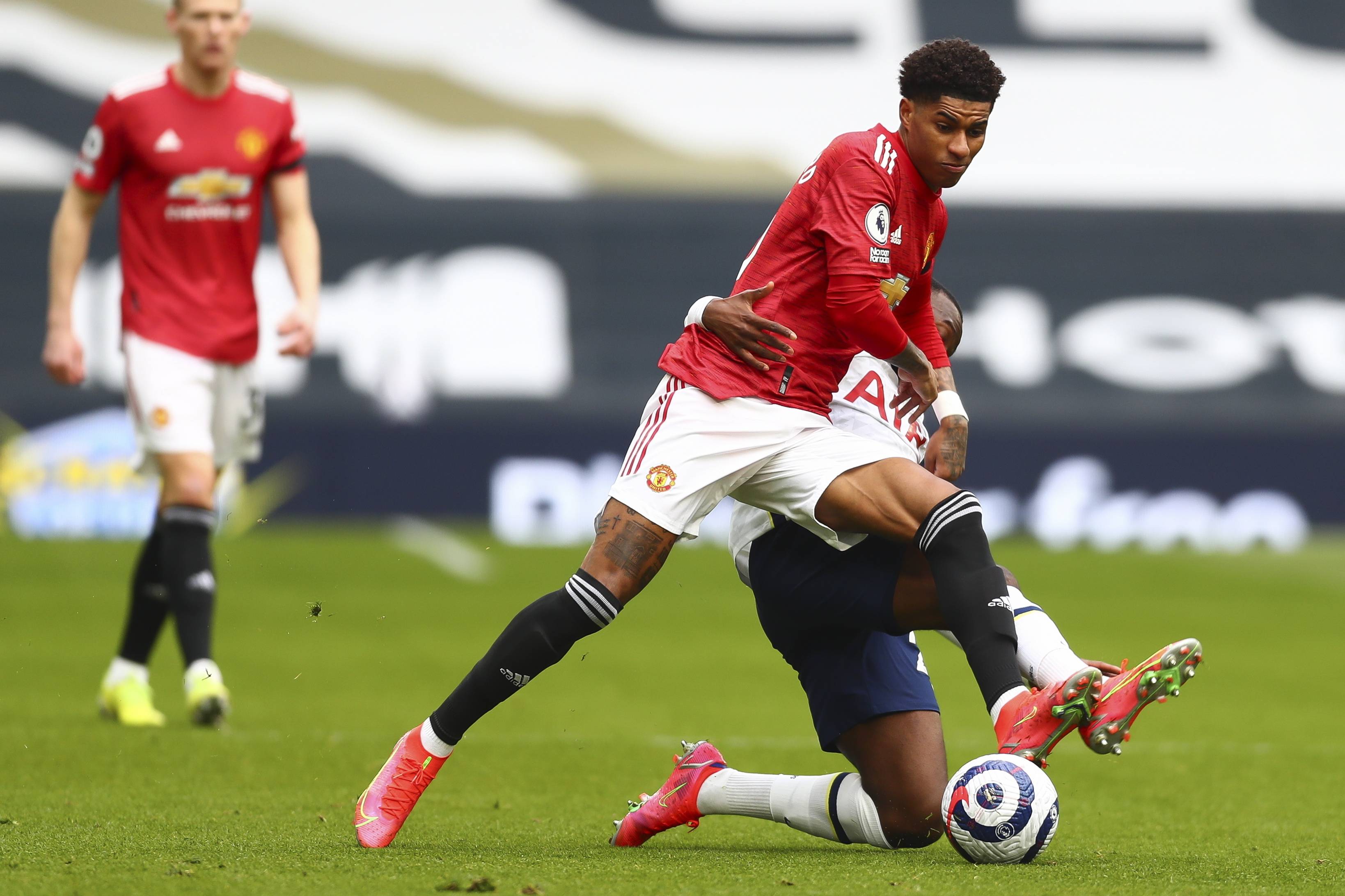 两个赛季中 两个赛季中